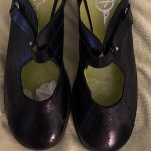 Vintage Never Worn rare Mosquitos black leather